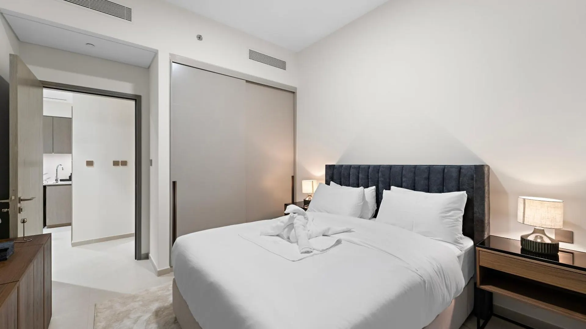 Elegant 1Br In Grande Downtown With Pool Apartment Dubai 0*,
