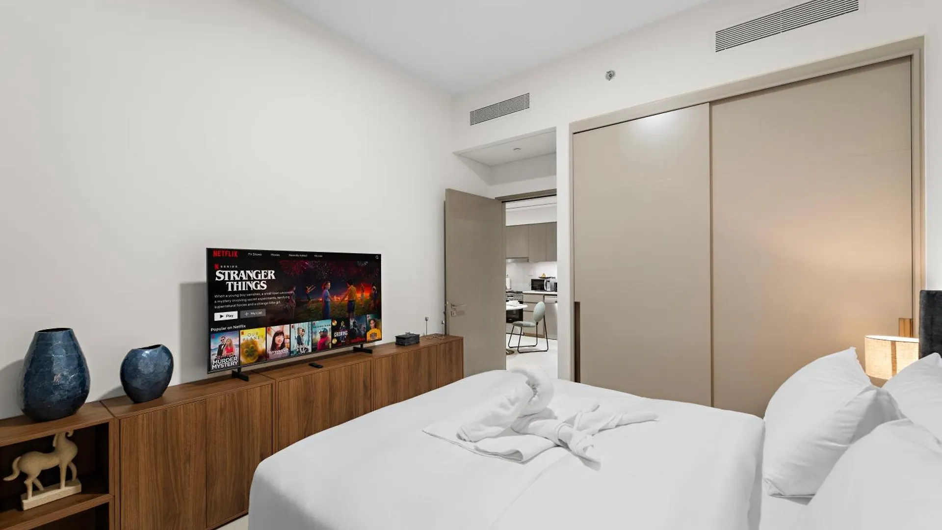 Elegant 1Br In Grande Downtown With Pool Apartment Dubai